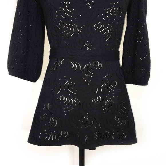 H&M Eyelet Top - Picture 2 of 7